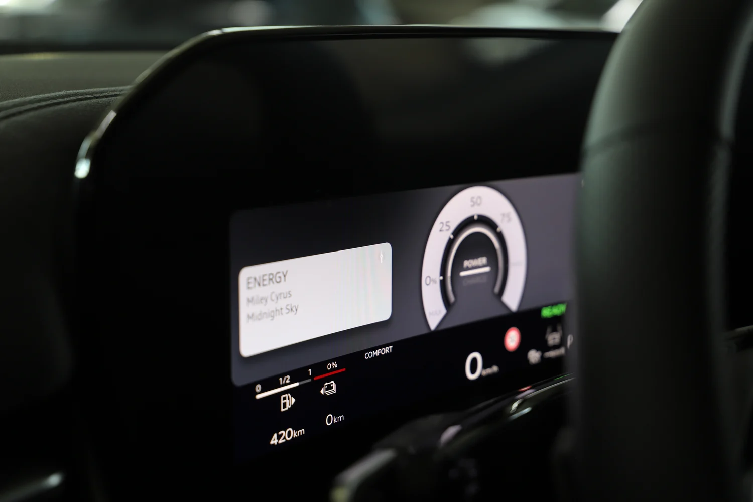 Bild eines Audi Q3 e-hybrid 200 kW