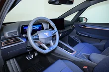 CUPRA Born PLUS 58/61 140kW/190PS in Nacht-Schwarz Metallic