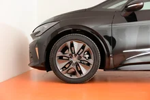 CUPRA Born PLUS 58/61 140kW/190PS in Nacht-Schwarz Metallic