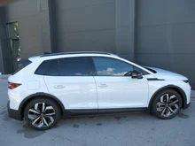 Škoda Elroq Sportline 85 in Moon-Weiß Metallic