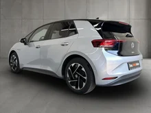 VW ID.3 Pro Performance Go 150 kW in Scale Silver Metallic Dach Schwarz