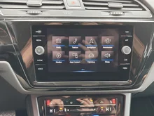 VW Touran Highline TDI DSG in URANOGRAU