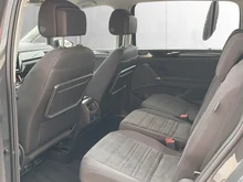 VW Touran Highline TDI DSG in URANOGRAU