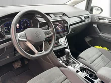 VW Touran Highline TDI DSG in URANOGRAU