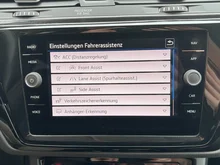 VW Touran Highline TDI DSG in URANOGRAU