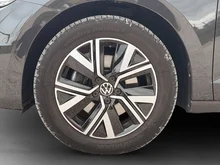 VW Touran Highline TDI DSG in URANOGRAU