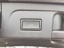 VW Touran Highline TDI DSG in URANOGRAU