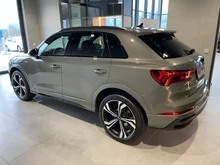 Audi Q3 35 TFSI S line exterieur in Chronosgrau Metallic