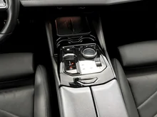 BMW 5xx 5 Touring 520 d xDrive M Sport in hellgrün- metallic