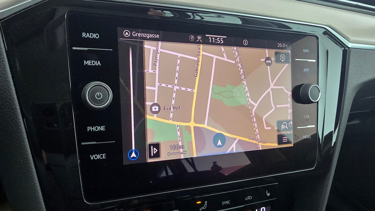 VW Passat Variant Elegance TDI DSG | Bild 19 von 25