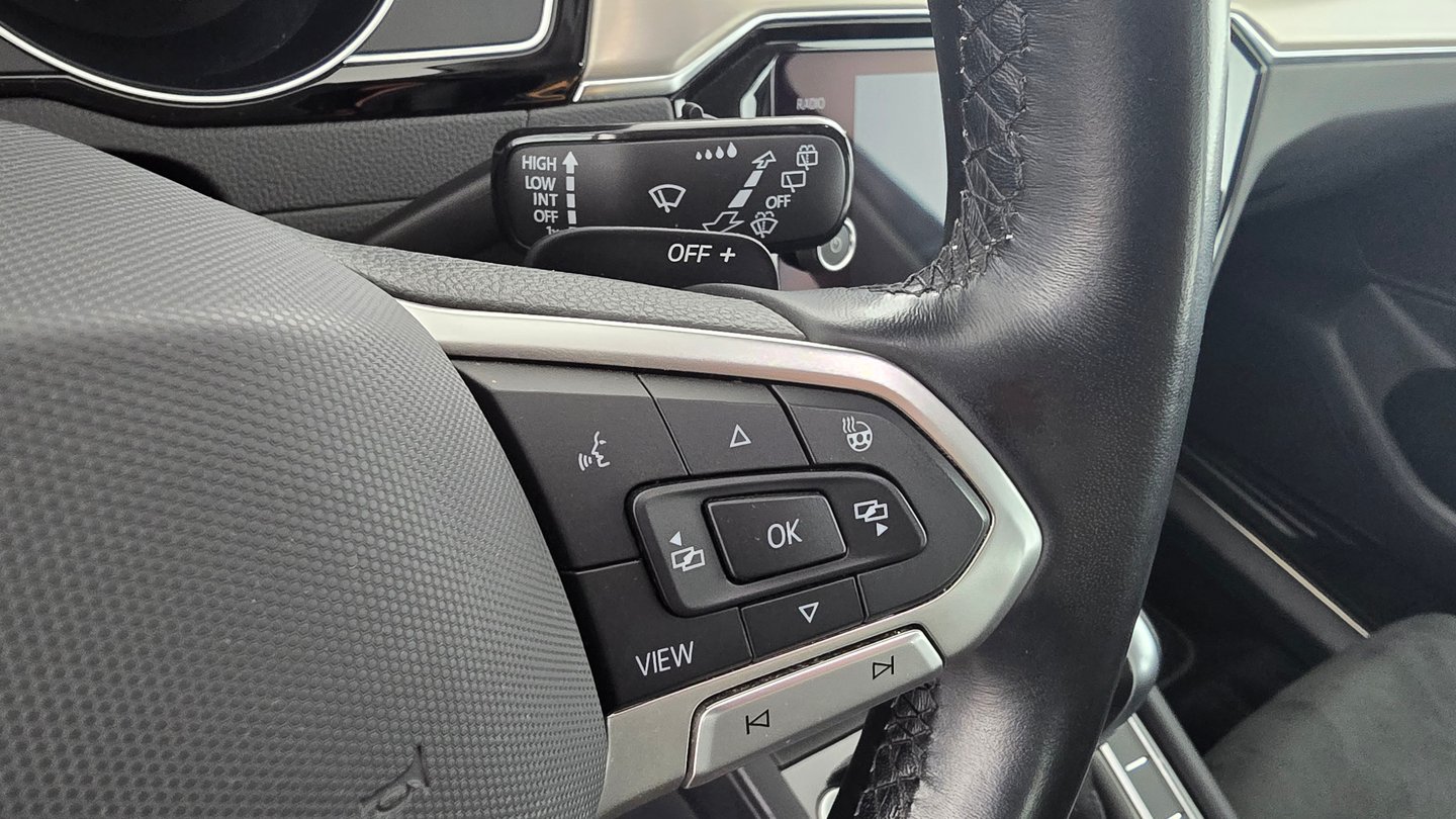 VW Passat Variant Elegance TDI DSG | Bild 16 von 25