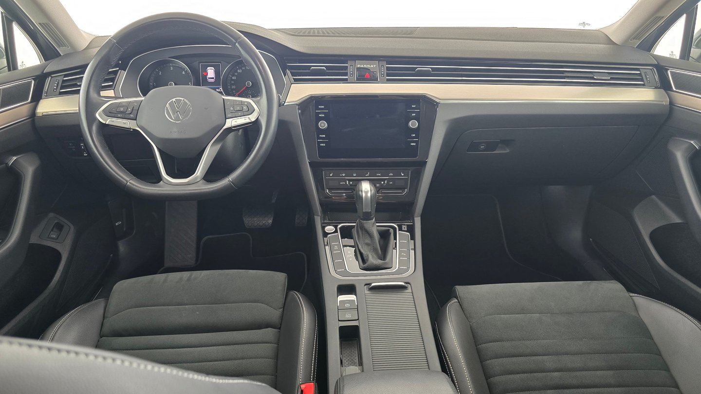 VW Passat Variant Elegance TDI DSG | Bild 13 von 25