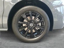 VW Multivan Edition eHybrid 180 kW 4MOTION in J22T Puregrey/Dach Deepblack
