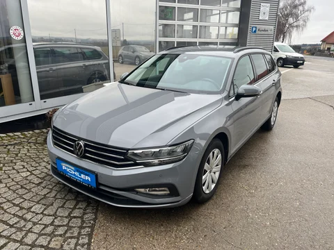 VW Passat Variant