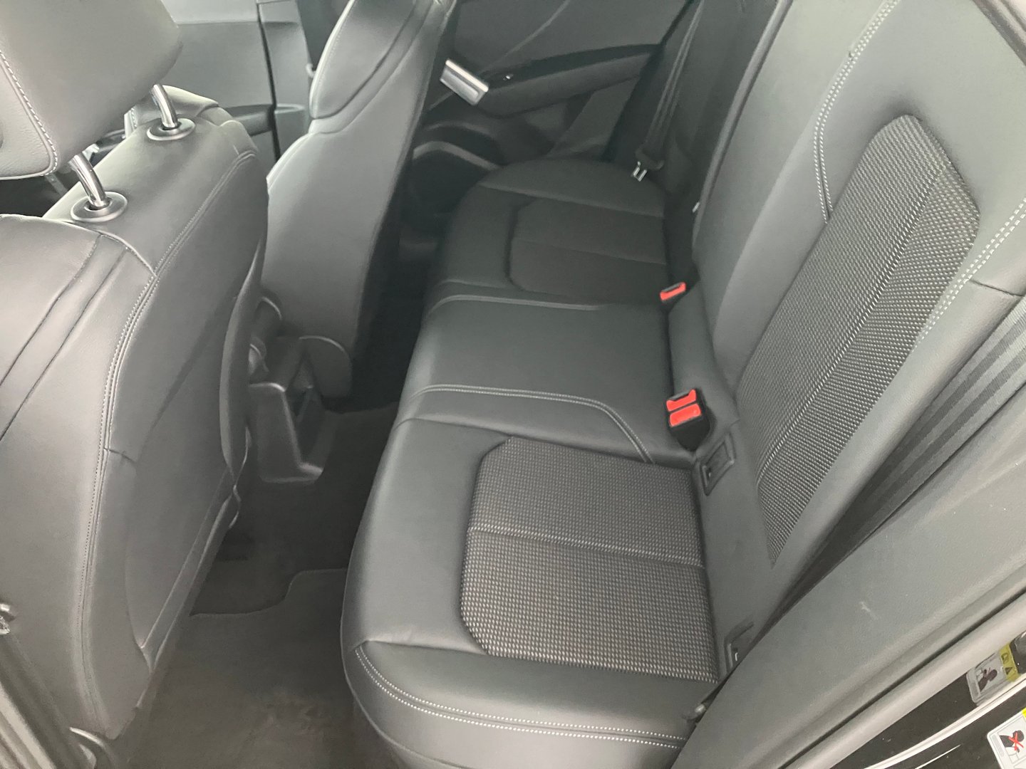 Audi Q2 40 TFSI quattro S line | Bild 11 von 14
