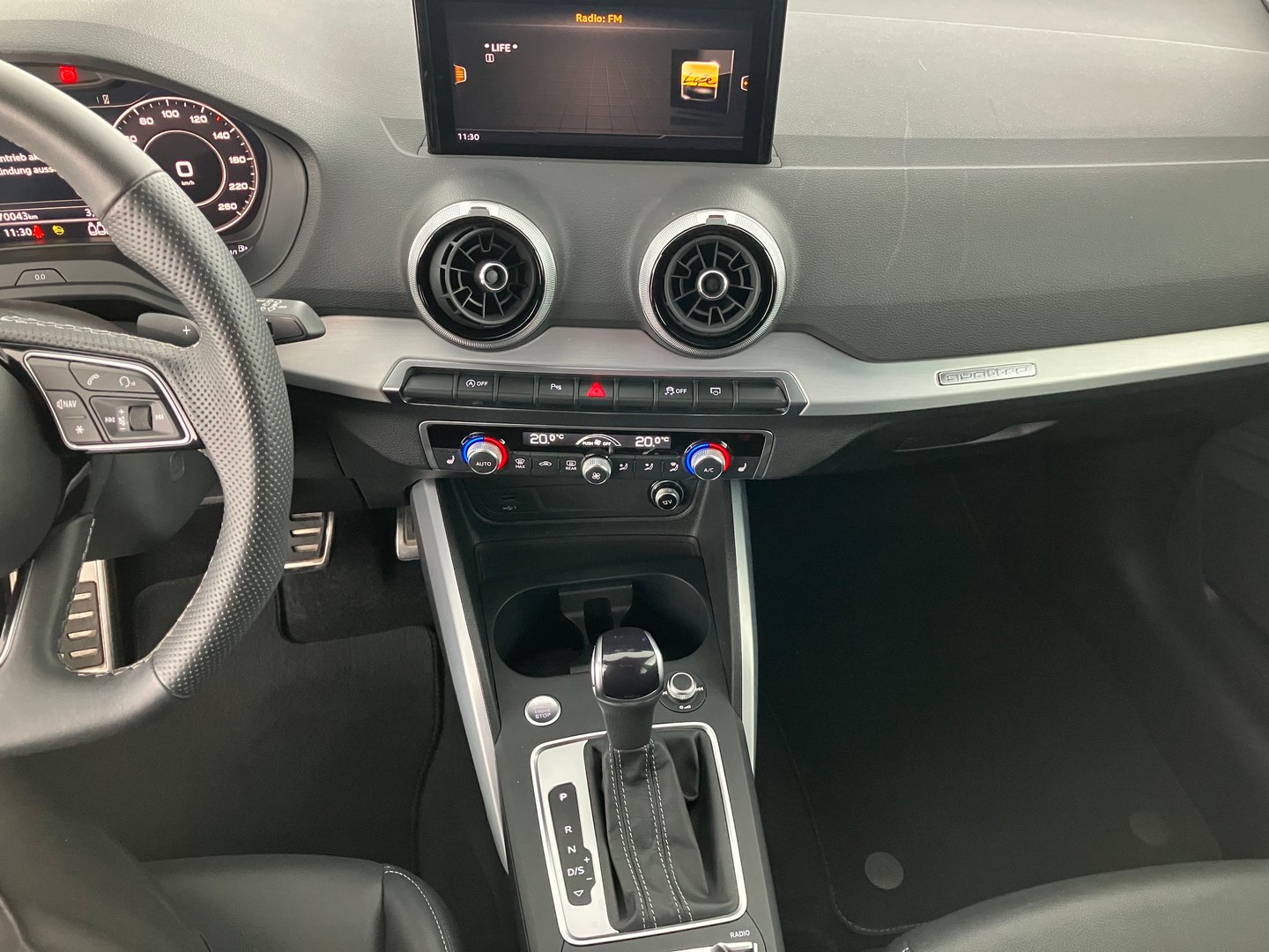 Audi Q2 40 TFSI quattro S line | Bild 5 von 14