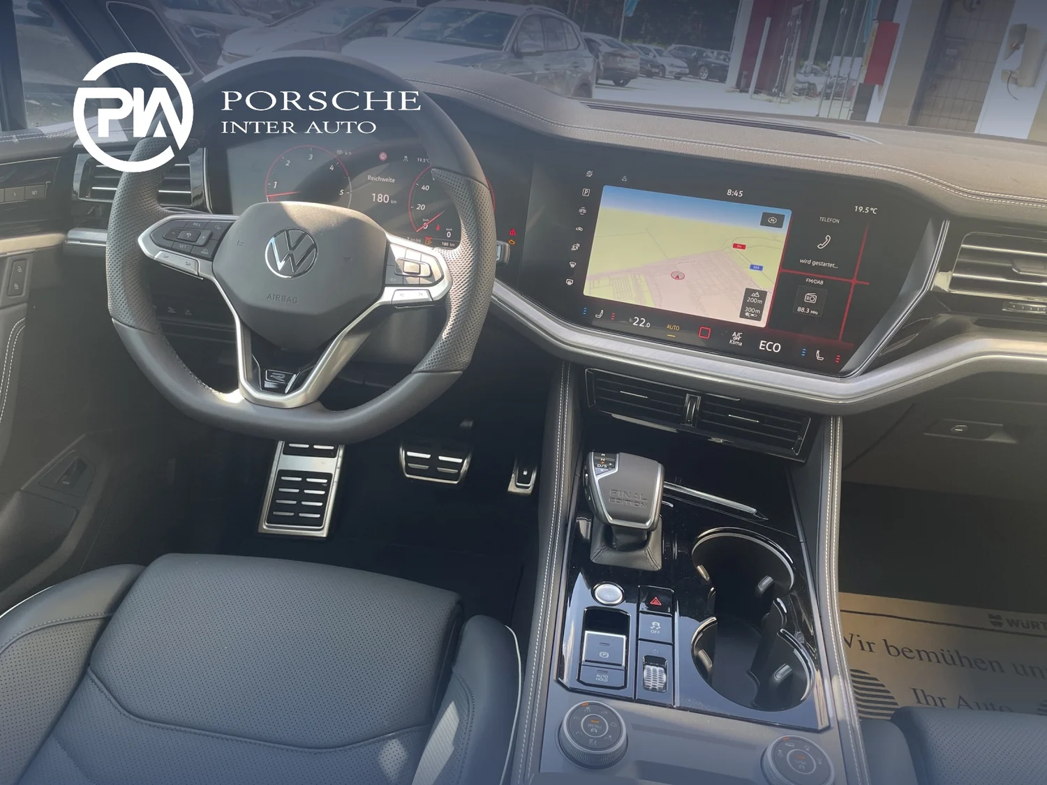 Bild eines VW Touareg R-Line TDI 4M. Final Edition