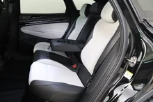 VW ID.7 Tourer Pro S 210 kW Business-86 kWh in Grenadillschwarz Metallic