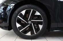 VW ID.7 Tourer Pro S 210 kW Business-86 kWh in Grenadillschwarz Metallic