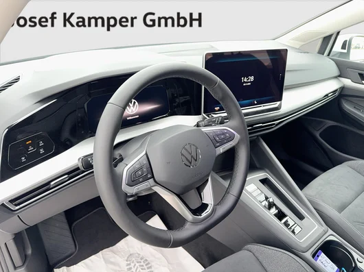 Bild eines Golf Variant Business mHeV DSG