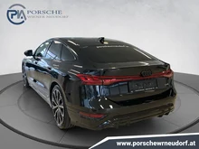 Audi A6 Sportback e-tron quattro in Mythosschwarz Metallic