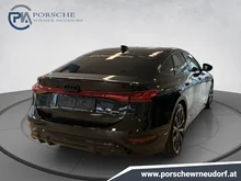 Audi A6 Sportback e-tron quattro in Mythosschwarz Metallic