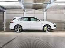 Thumbnail-Foto von Fahrzeug