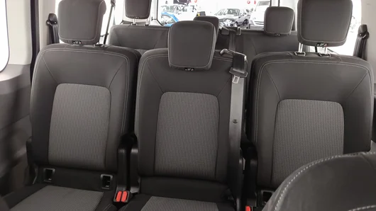 Bild eines VW Transporter Kombi TDI