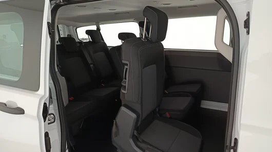 Bild eines VW Transporter Kombi TDI