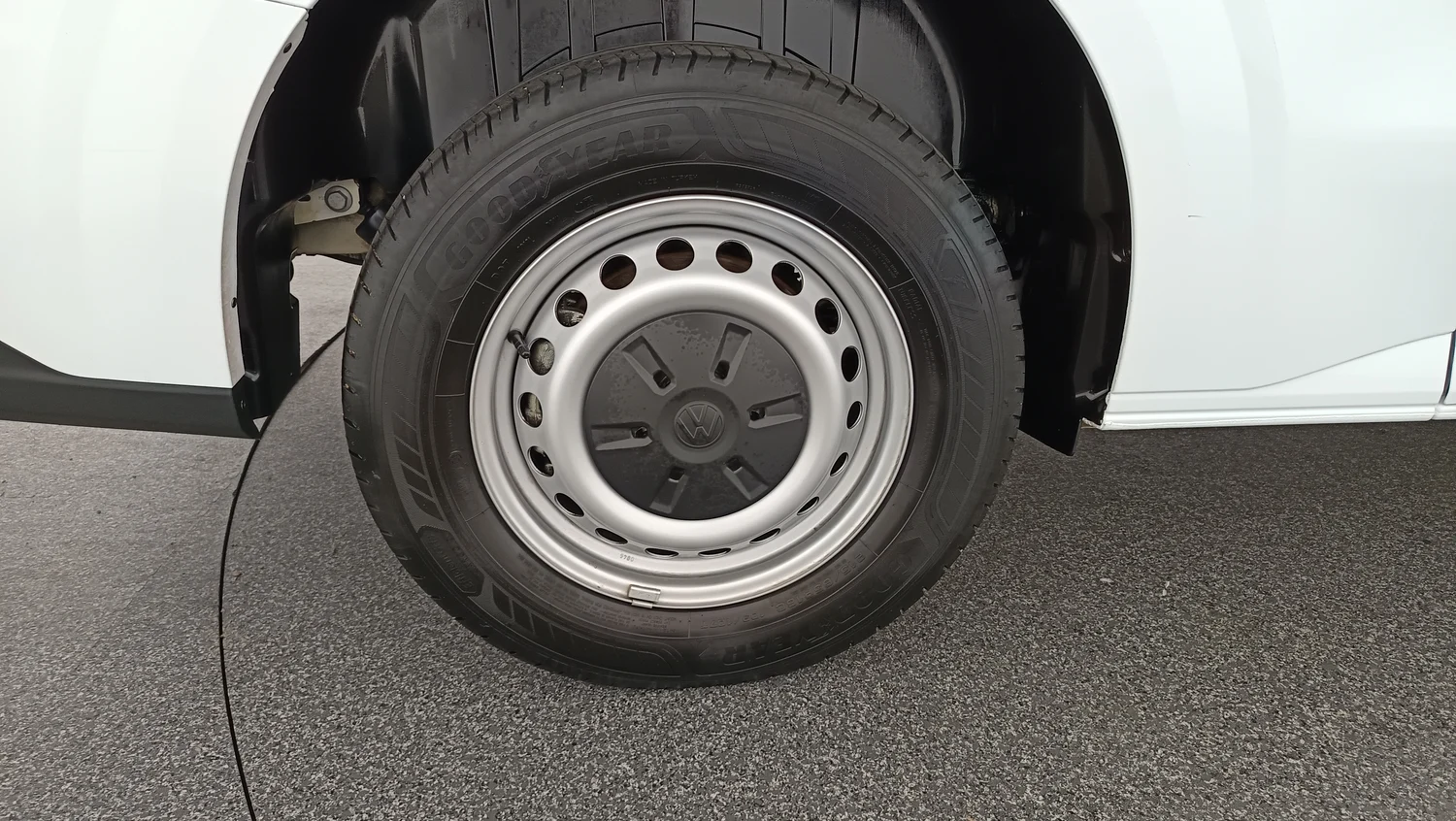 Bild eines VW Transporter Kombi TDI
