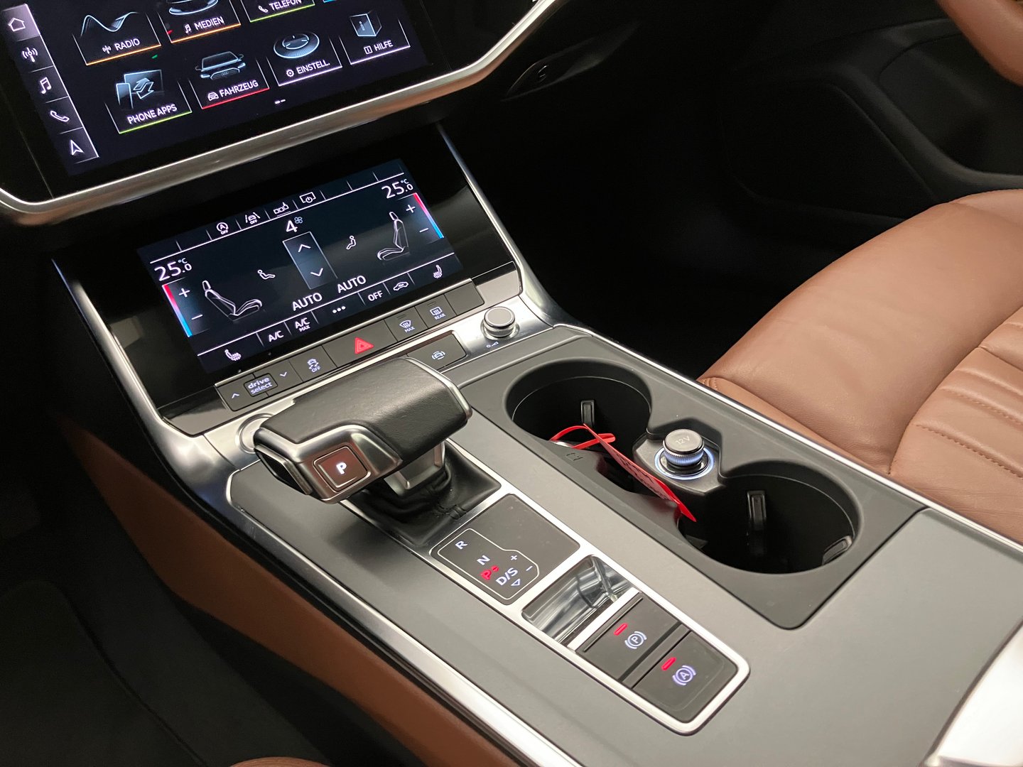 Audi A6 Avant 40 TDI quattro Design | Bild 23 von 28