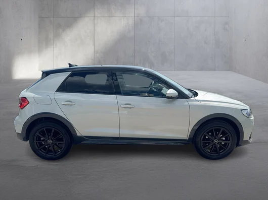 Bild eines Audi A1 allstreet 30 TFSI intense
