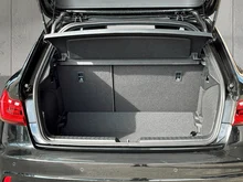 Audi A1 Sportback 30 TFSI intense in Mythosschwarz Metallic