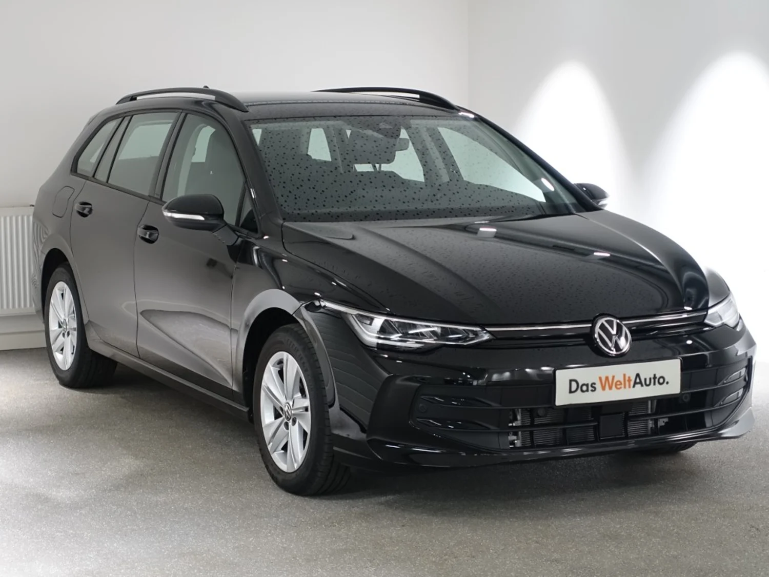 Bild eines VW Golf Variant Business mHeV DSG