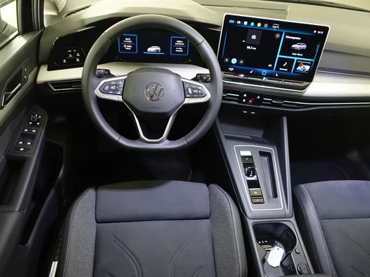 Bild eines VW Golf Variant Business mHeV DSG