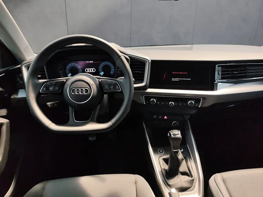 Bild eines Audi A1 allstreet 30 TFSI