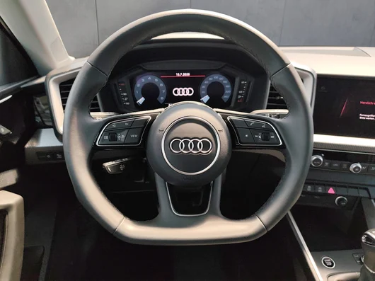 Bild eines Audi A1 allstreet 30 TFSI