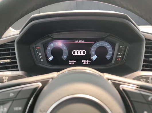 Bild eines Audi A1 allstreet 30 TFSI