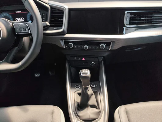 Bild eines Audi A1 allstreet 30 TFSI