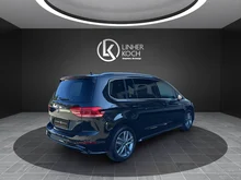 VW Touran R-Line TSI DSG in Grenadillschwarz Metallic