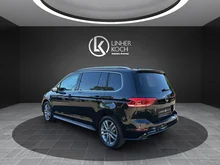 VW Touran R-Line TSI DSG in Grenadillschwarz Metallic