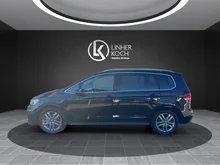 VW Touran R-Line TSI DSG in Grenadillschwarz Metallic