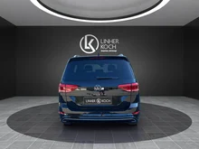 VW Touran R-Line TSI DSG in Grenadillschwarz Metallic