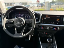 Thumbnail-Foto von Fahrzeug