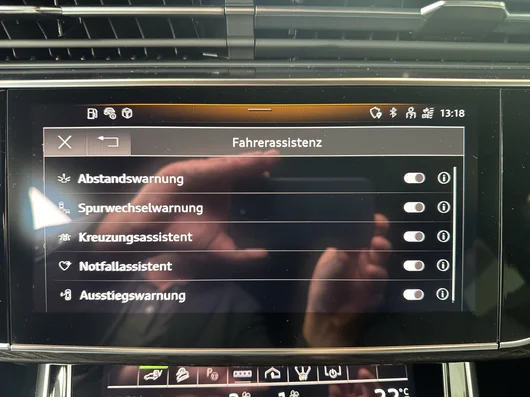 Bild eines Audi Q8 e-hybrid quattro 360 kW