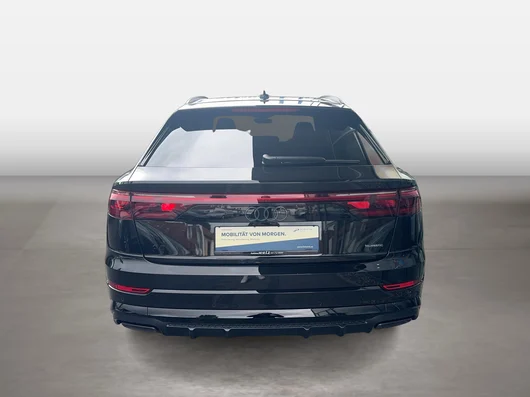 Bild eines Audi Q8 e-hybrid quattro 360 kW