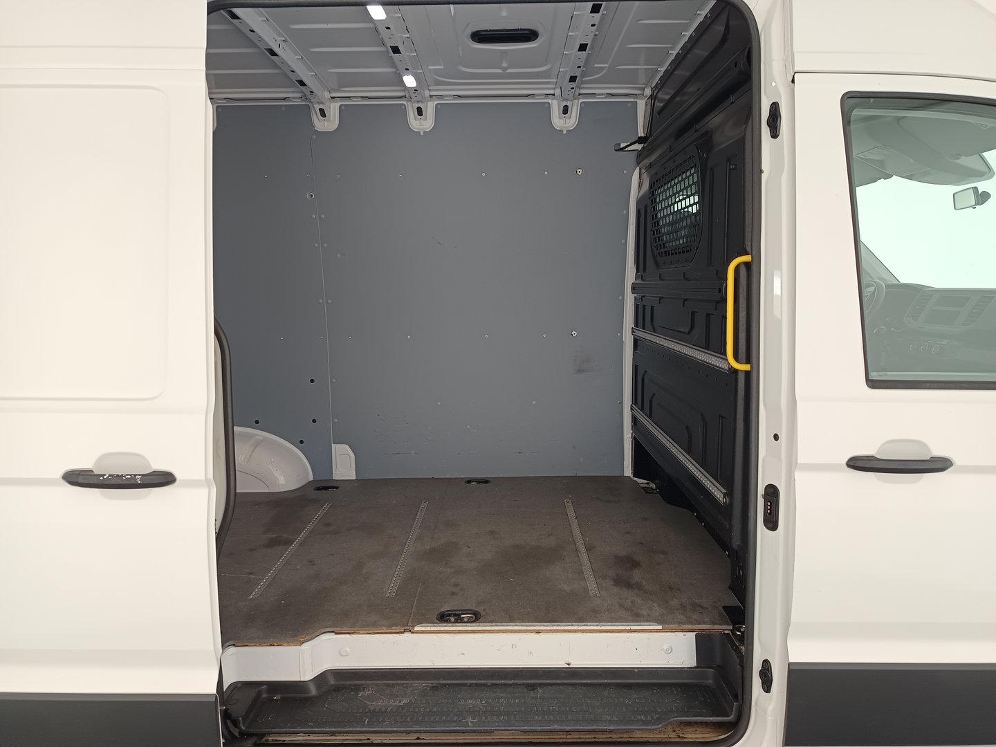 VW Crafter 35 Kasten L3H3 TDI Heck Single | Bild 15 von 19