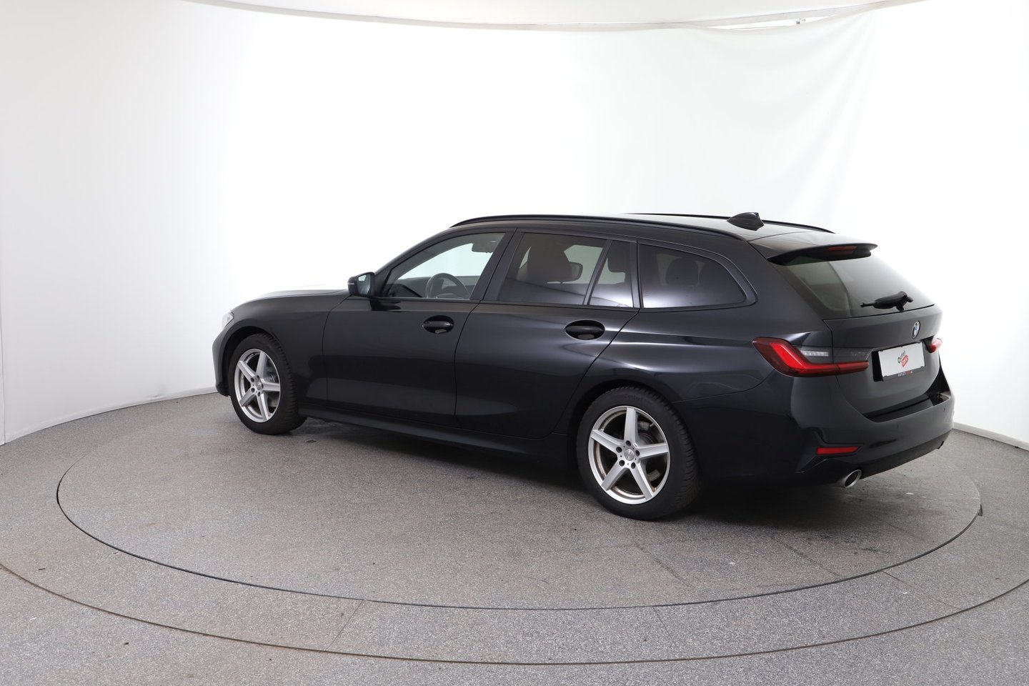 BMW 320d Touring 48 V Mild-Hybrid-Technologie Aut. | Bild 3 von 33