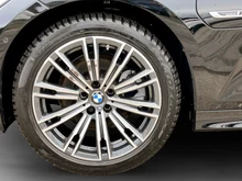 BMW 3xx 320e PHEV Touring Aut. in schwarz - normal