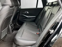 BMW 3xx 320e PHEV Touring Aut. in schwarz - normal